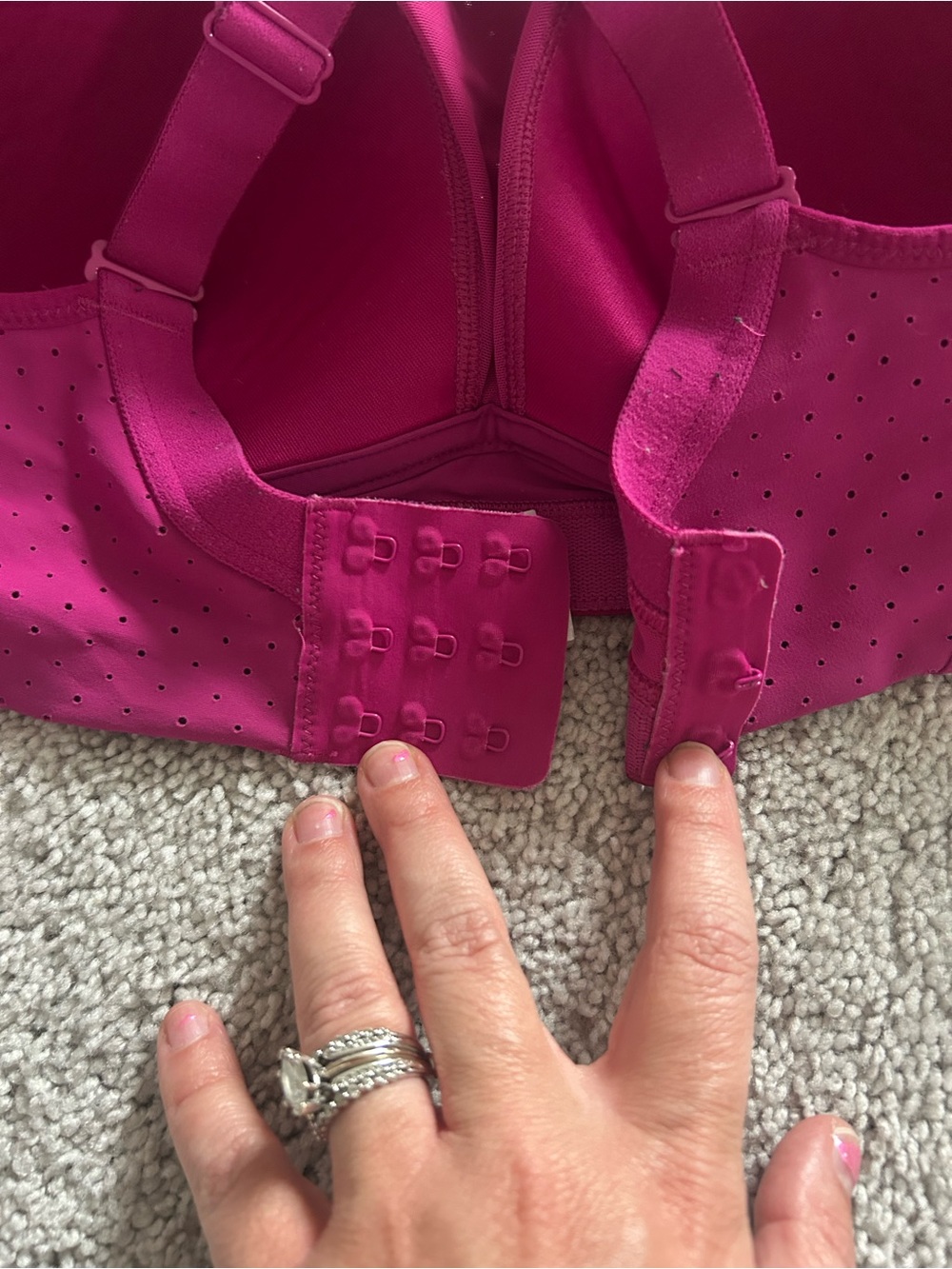 LULULEMON Run Times Bra High Support Vivid Plum Magenta Size 38D / D38 - Picture 3 of 5